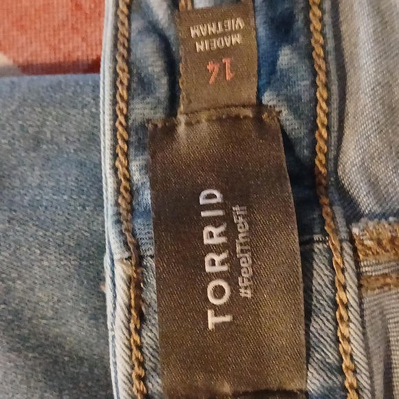 Torrid Light Blue Wide Leg Jeans - Picture 4 of 6